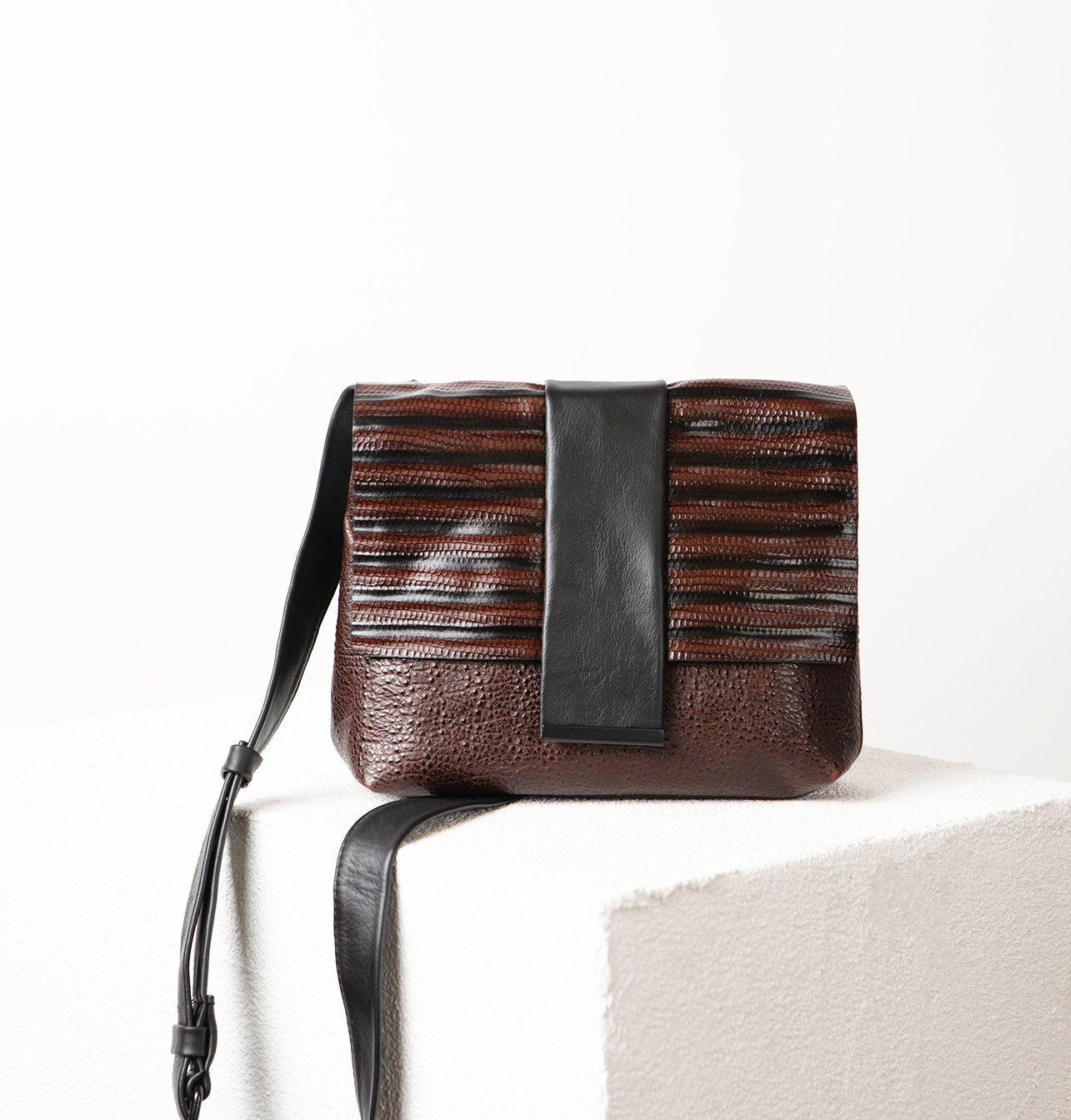 Alexa Messenger Bag